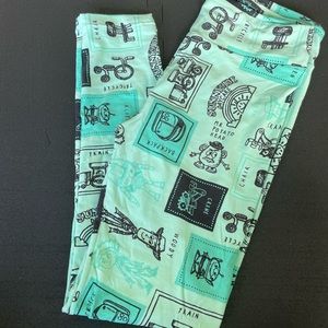 Lularoe Disney OS leggings